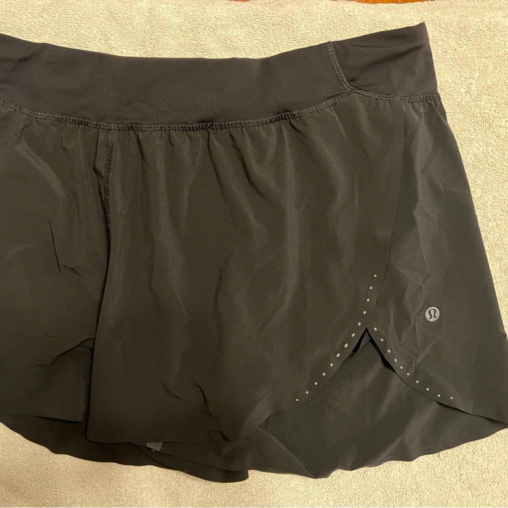 Lulu Lemon Split Short 3in, size 12
